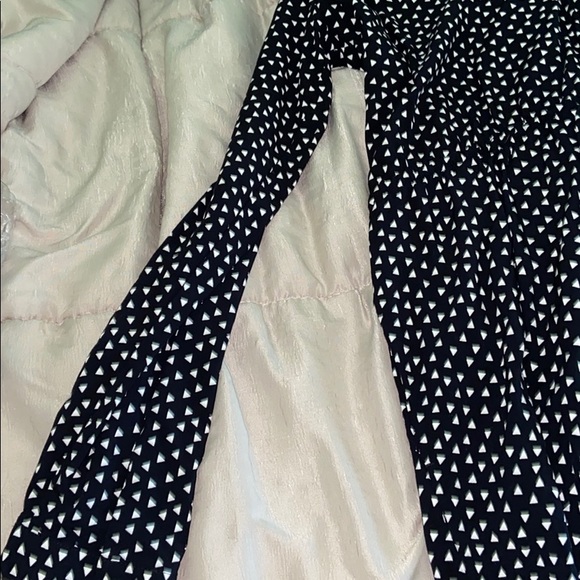 Black Gap Dress with Triangle Pattern - Picture 2 of 5